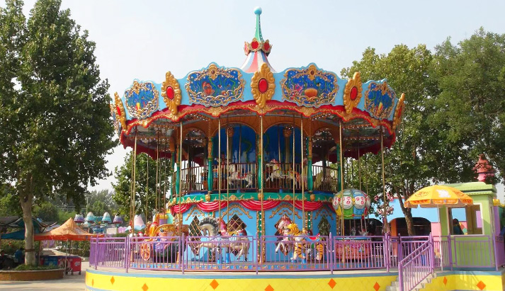 Grand double decker carousel ride 